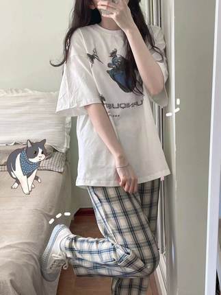 In Summer The Little One Wears A Loose Fitting Jacket - My Store
